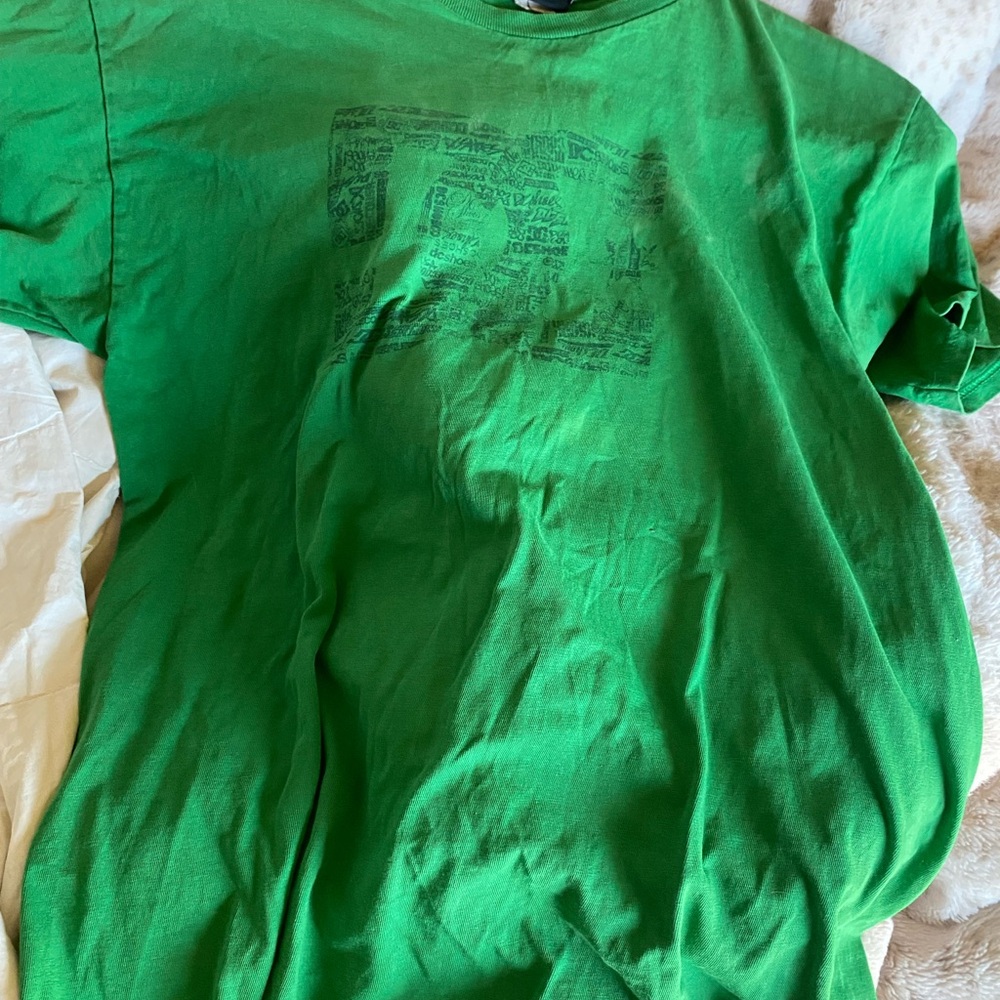 DO NOT BUY LISTING ONLY FOR EMILEE DC Green Graphic Tee